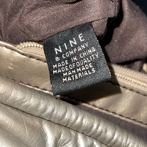 NINE WEST Nine & Co. Gold/Bronze/Metallic Hobo handbag. Like new condition. - Picture 12 of 16